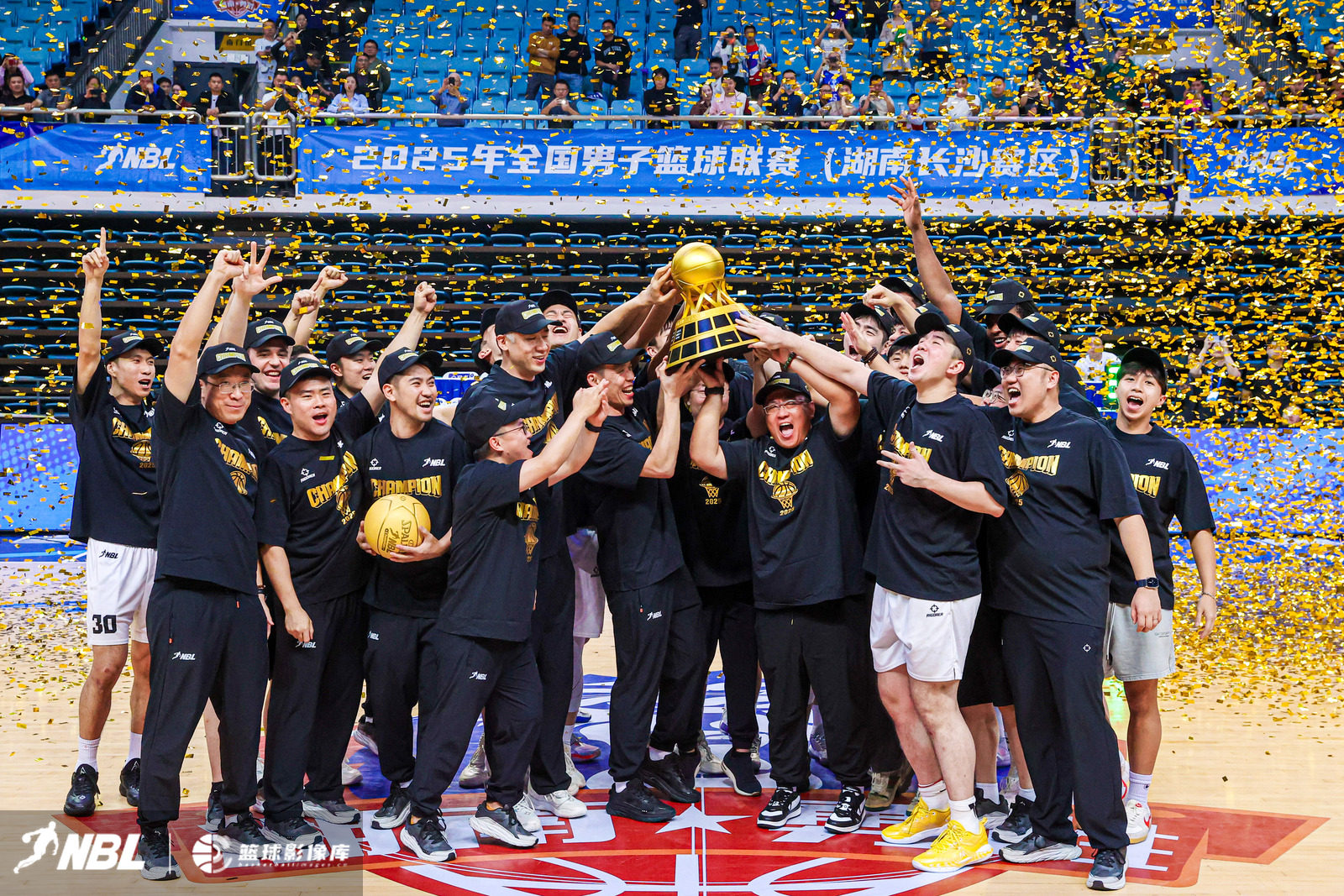 2025年NBL收官：香港金牛队
