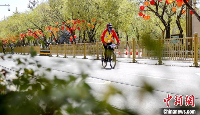 体育+文旅融合下的中国山地自行车爱好者挑战柴