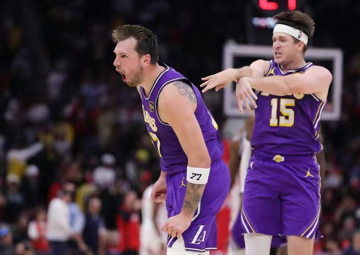 东契奇湖人队崛起背后家庭纠纷曝光