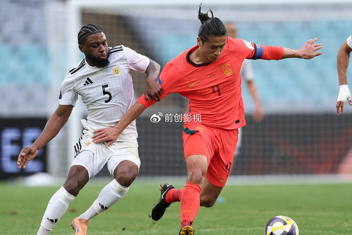 国足爆冷掀翻世界杯劲旅 邵佳一执教首战成功三