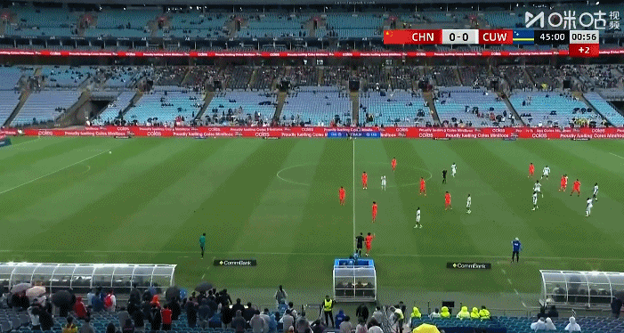 国足爆冷掀翻世界杯劲旅 邵佳一执教首战成功三