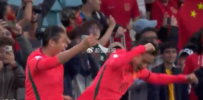 国足爆冷掀翻世界杯劲旅 邵佳一执教首战成功三